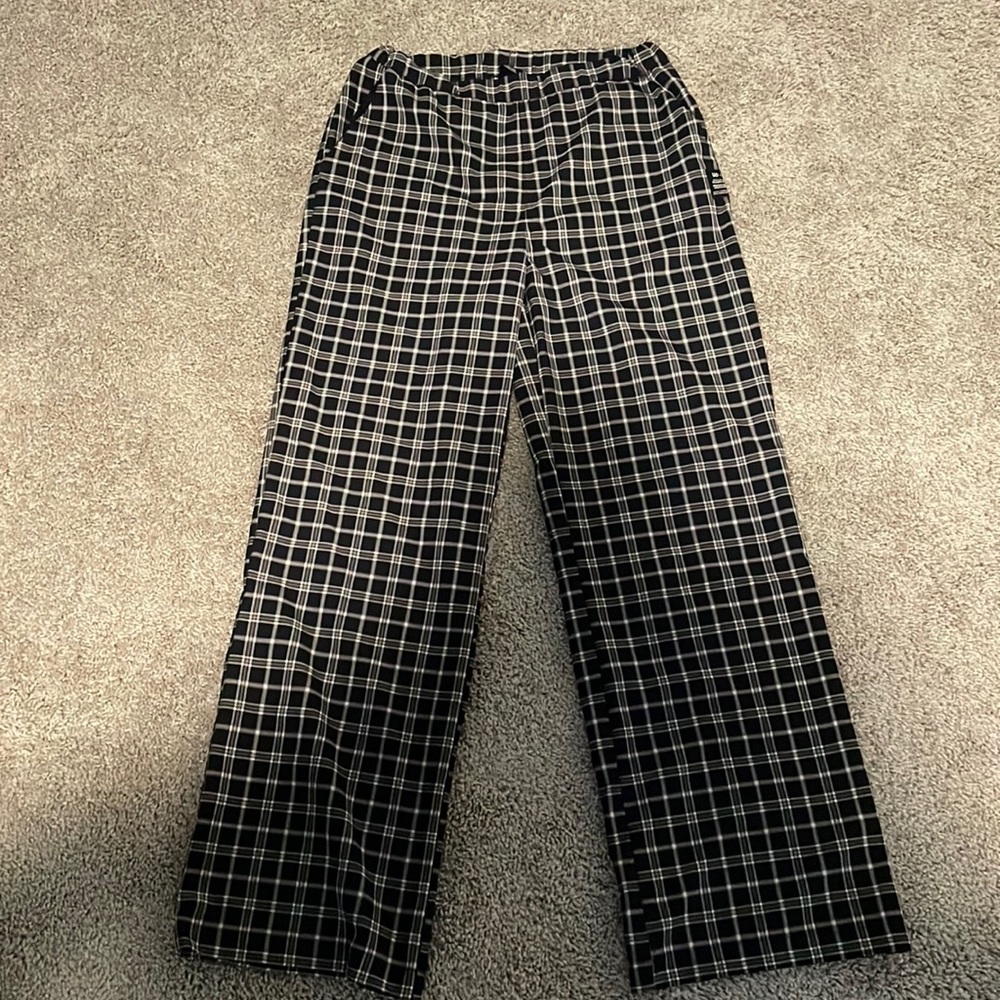 UO Plaid elastic waist women’s pants.